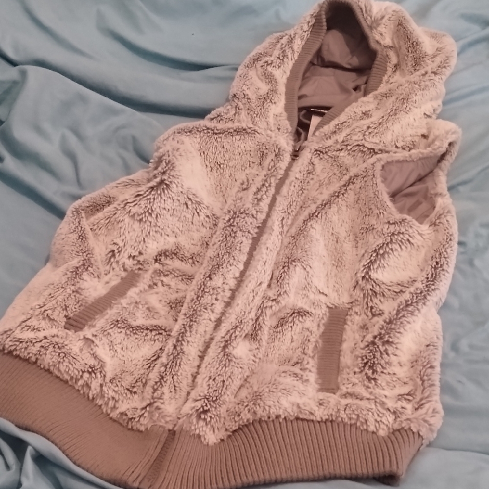 Faux Fur Women's Patagonia Hooded Vest